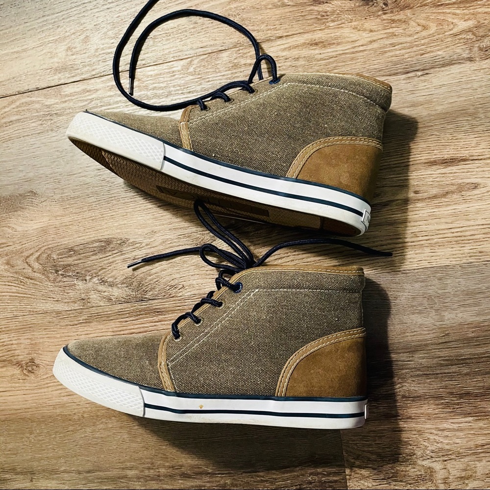Nautica Shoes - Picture 5 of 9